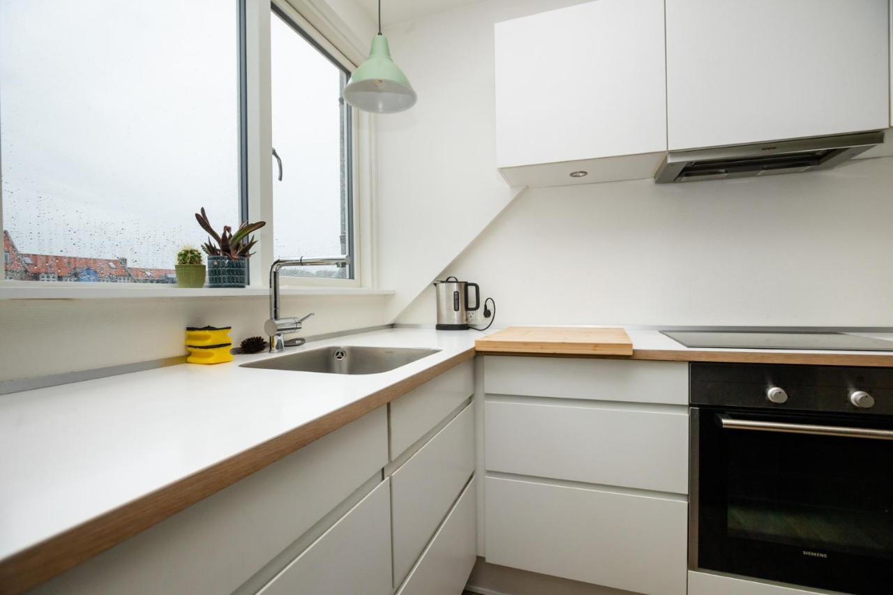 Come Stay In Penthouse With Room For 2-People Århus Eksteriør bilde